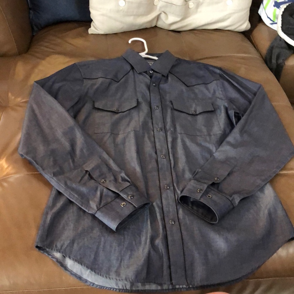 Men’s dress shirt